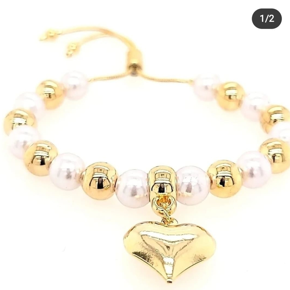 Gold and White Heart Charm Bracelet (laminated gold)